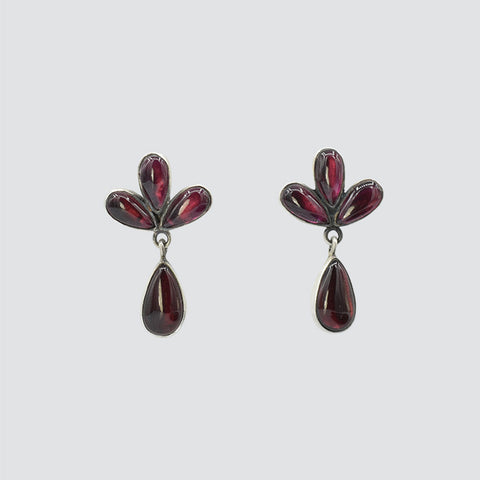 Cabochon With Foil Backing Flower Petal Stud Drop- EJ2086