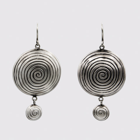 Large Domed Disc with Etched Spiral Earrings - EJ2261