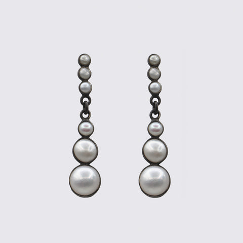 Graduating Pearl Drop Earrings - EJ2281