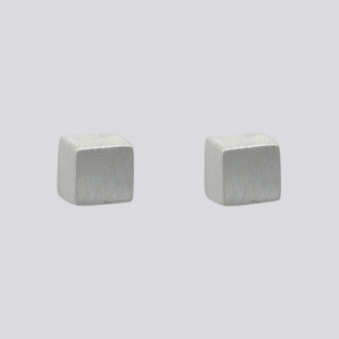 Cube Studs - EJ2323