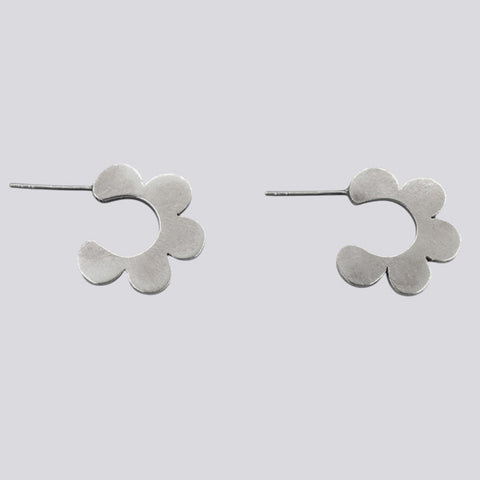 Scalloped Hoop Earrings - EJ2338