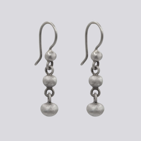 Graduated Ball Dangle Earrings - EJ2350