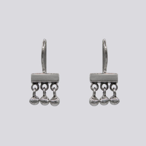 Bar with Ball Dangles - EJ2356