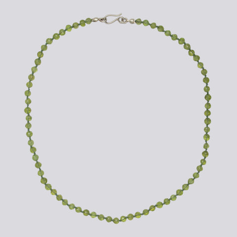 Knotted Peridot Necklace - KNT18