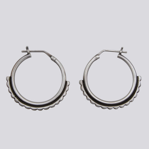 Scalloped Hoop Earrings