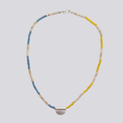 Beaded Necklace with Scallop Pendant - 179
