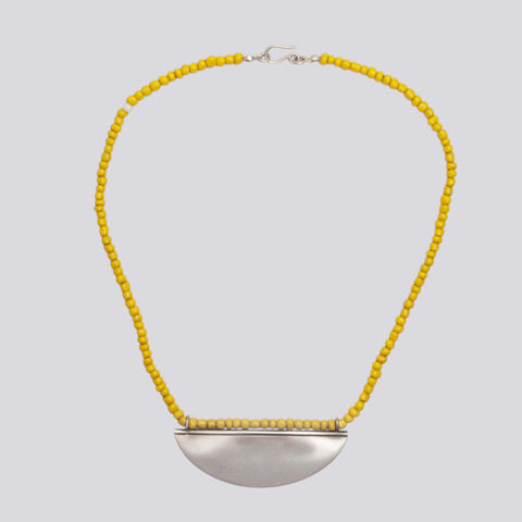 Beaded Necklace With Large Scallop Pendant - 180