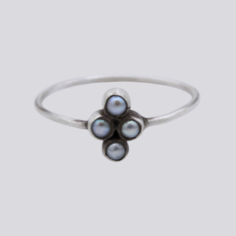White Pearl Ring - Size 8 - RING 163
