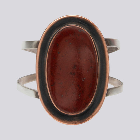 Bold Oval Stone Cuff - BRACELET 17