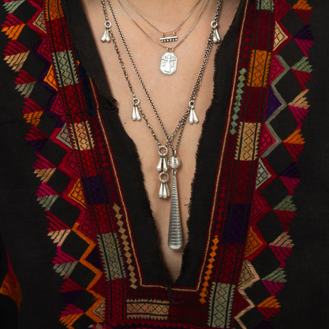 Etched Ball and Long Tear Drop Pendant Necklace - PJ1457