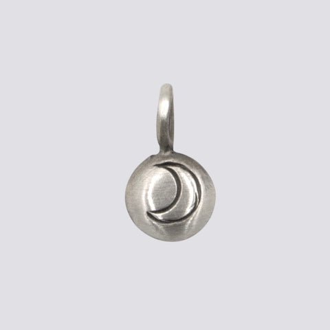 Etched Crescent Charm - PJ393