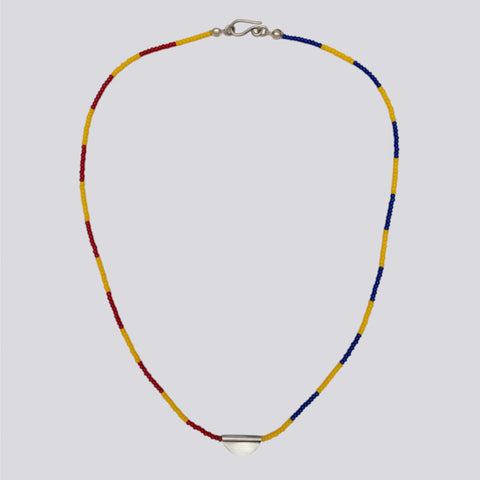 Beaded Necklace with Scallop Pendant - PJ503