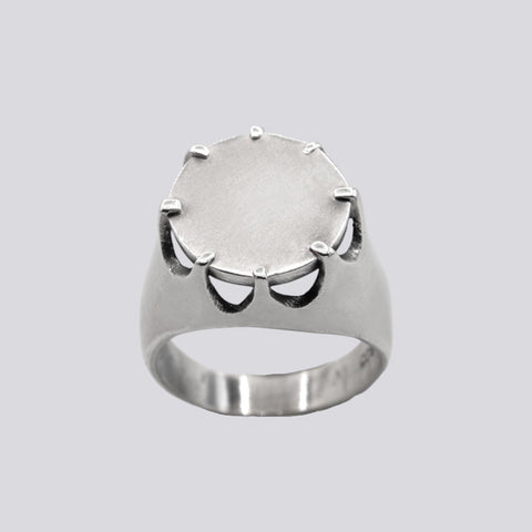 Chunky Claw Set Disc Ring - RJ557