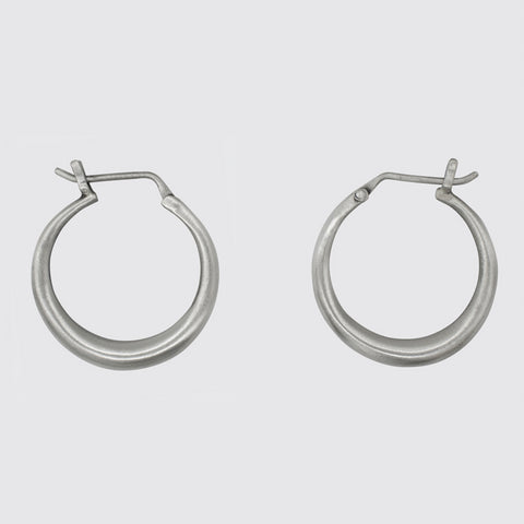 Medium Tapered Hoop Earrings - EJ2201