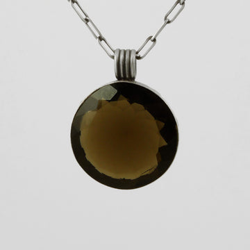 Round Faceted Pendant Necklace
