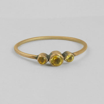 Graduating Faceted Three Stone Gold Ring